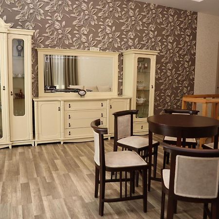 Feel House Hotel T'erjola Екстериор снимка