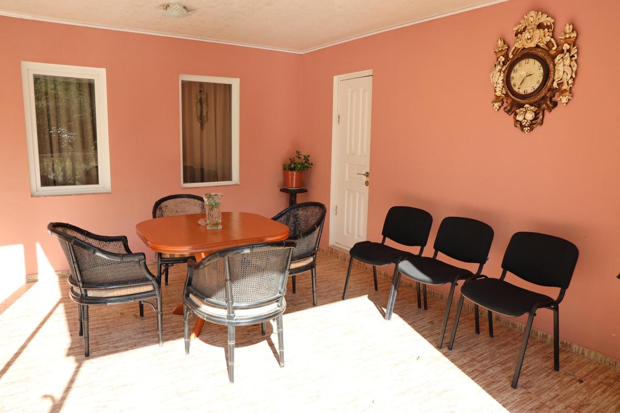 Feel House Hotel T'erjola Екстериор снимка