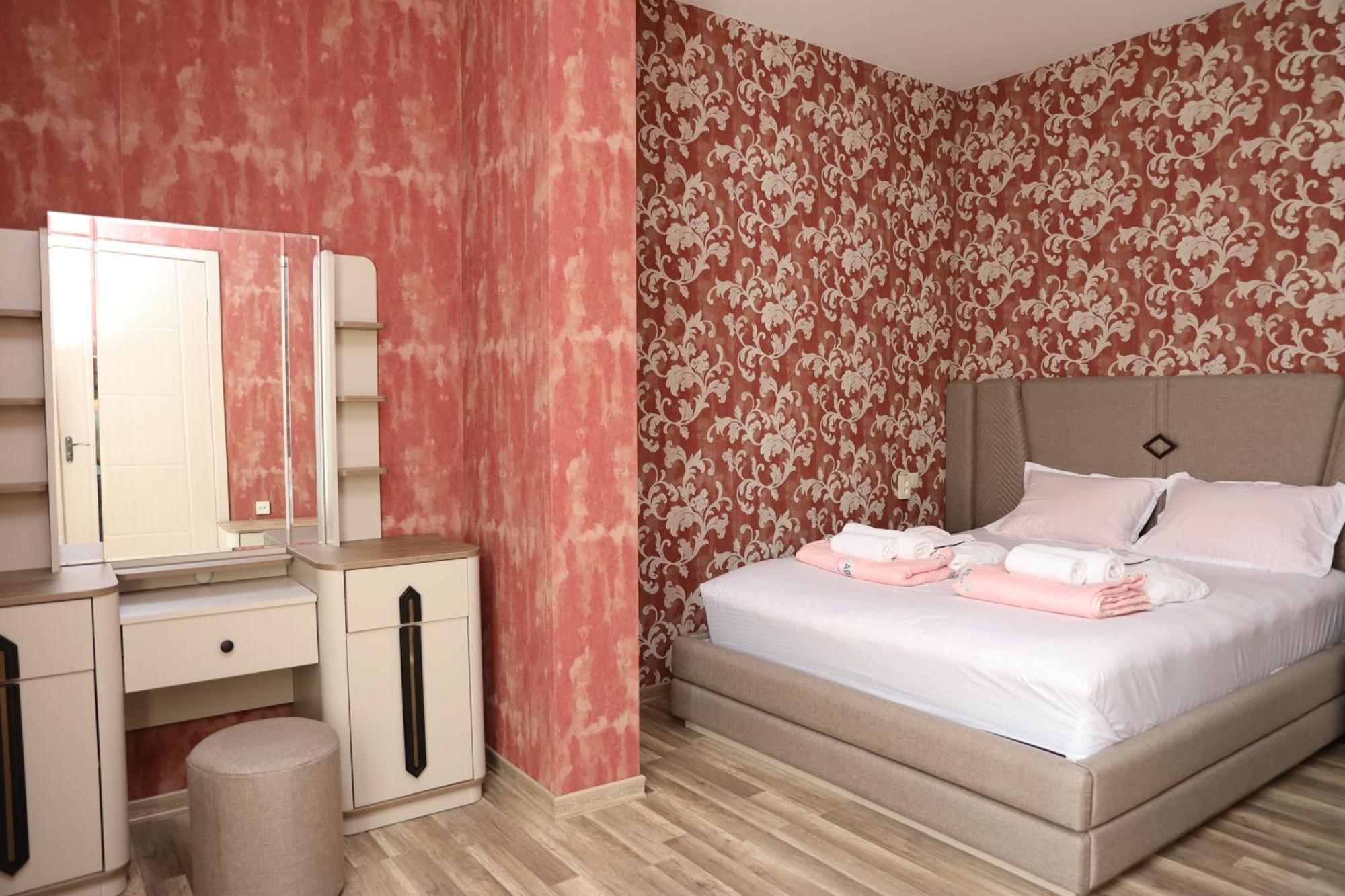 Feel House Hotel T'erjola Екстериор снимка