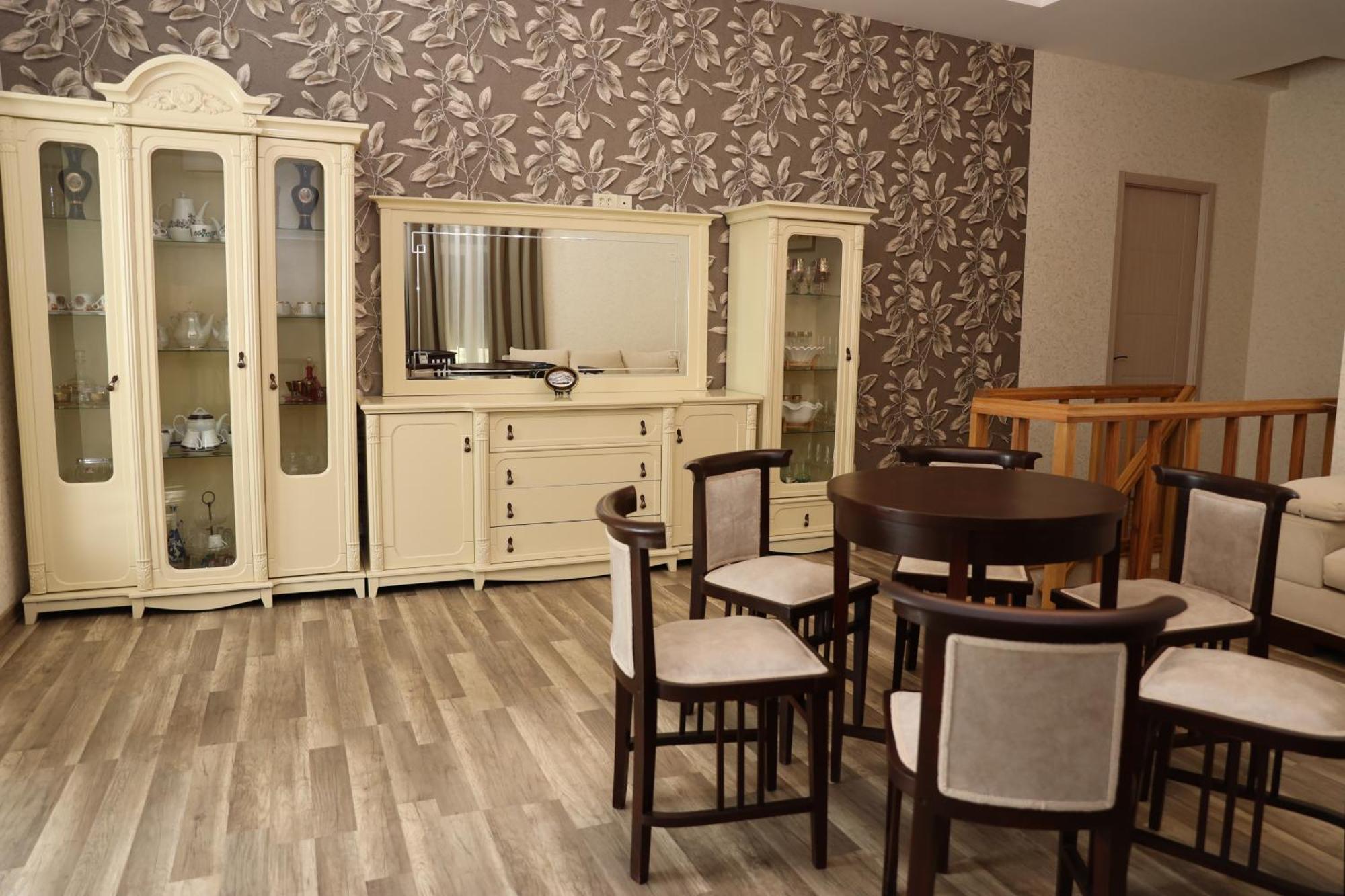 Feel House Hotel T'erjola Екстериор снимка